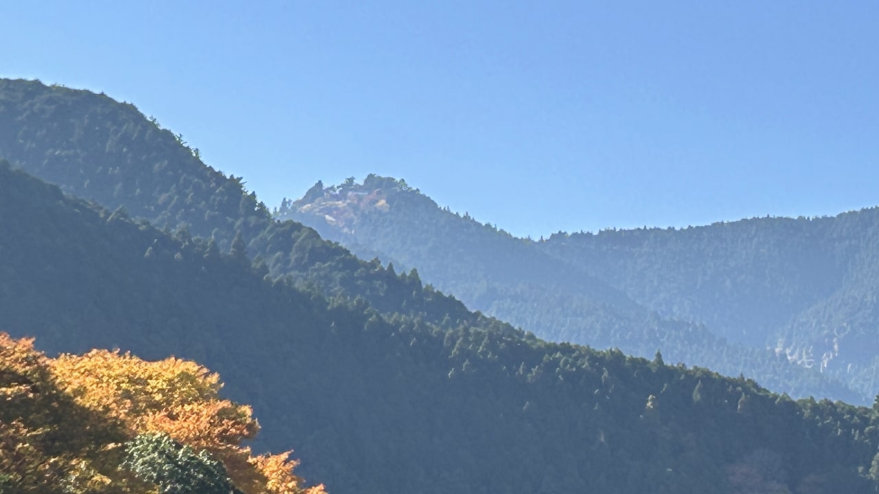 御嶽神社のあたりをアップ